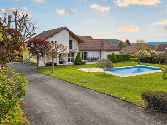 Geneuille – Villa – 274m²