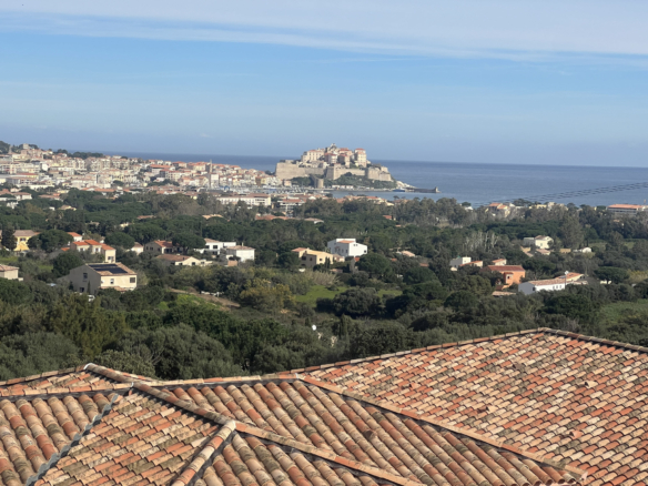 Calvi – Appartement – 79.34m²